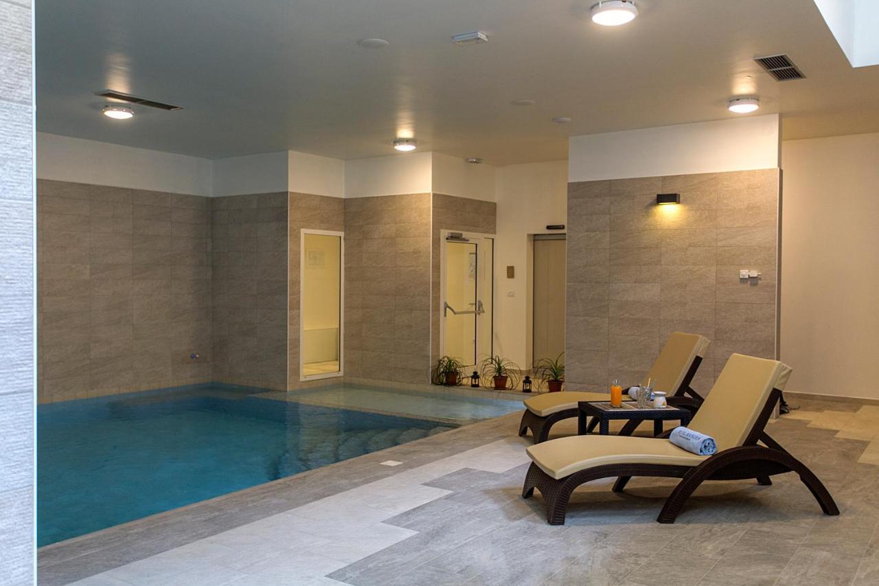 Hotel Manora Нерезине Экстерьер фото