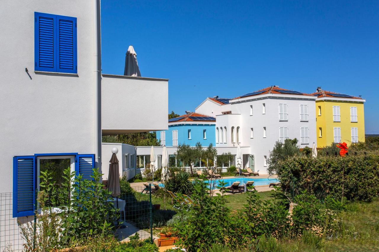 Hotel Manora Нерезине Экстерьер фото