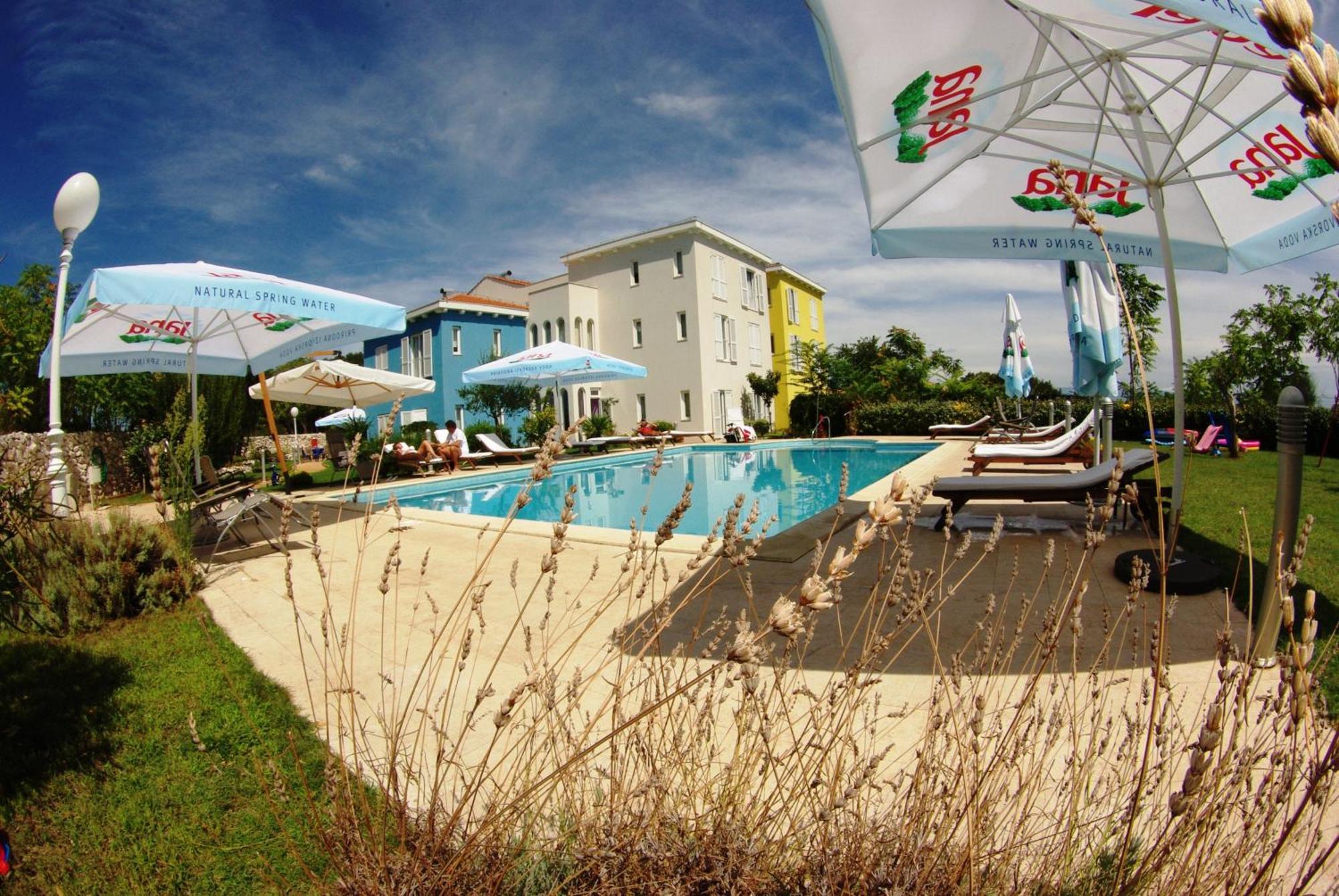 Hotel Manora Нерезине Экстерьер фото