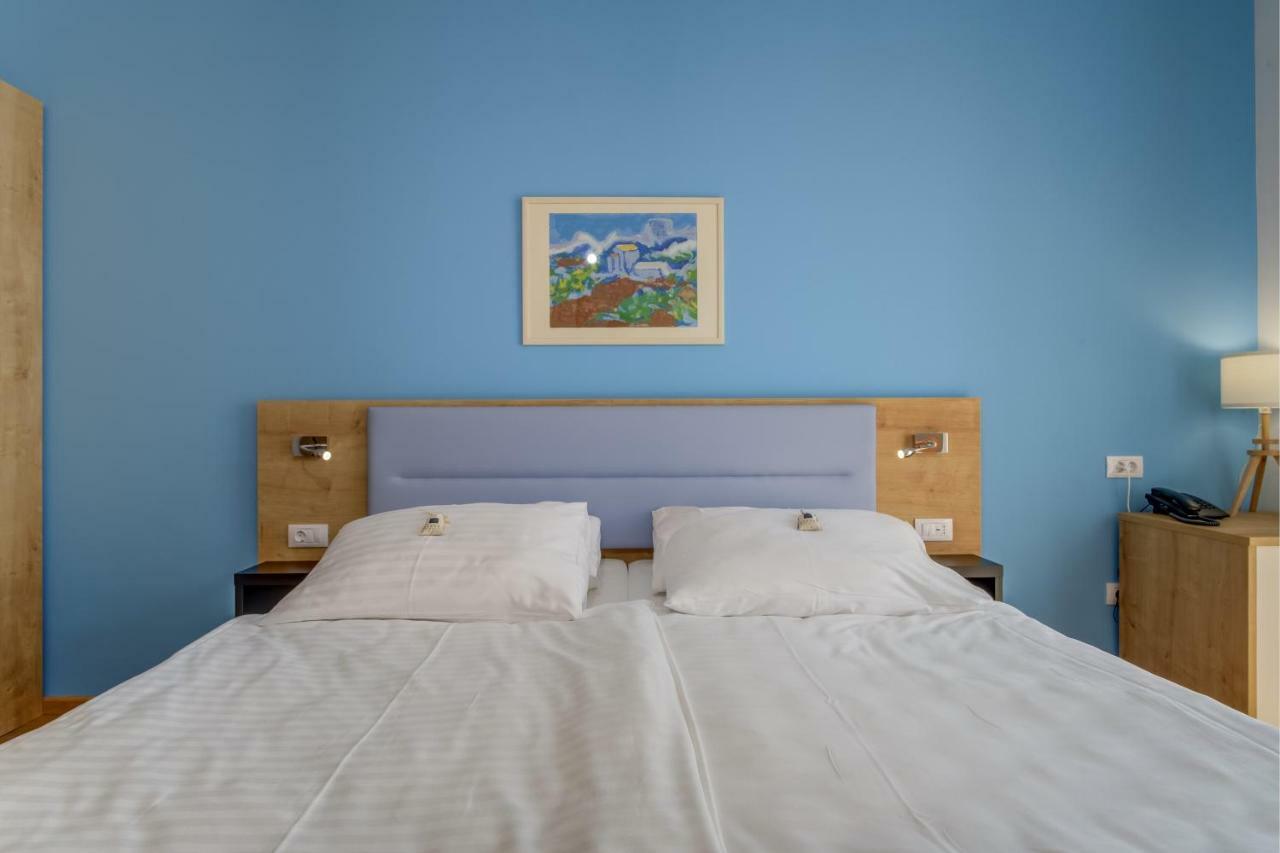Hotel Manora Нерезине Экстерьер фото